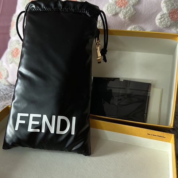 ✨Host Pick✨Fendi Baguette 59mm Butterfly Sunglasses - Picture 11 of 11